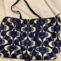 Coach Signuature Dream Weekender Tote