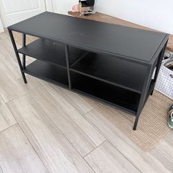 Metal Table/Media Stance