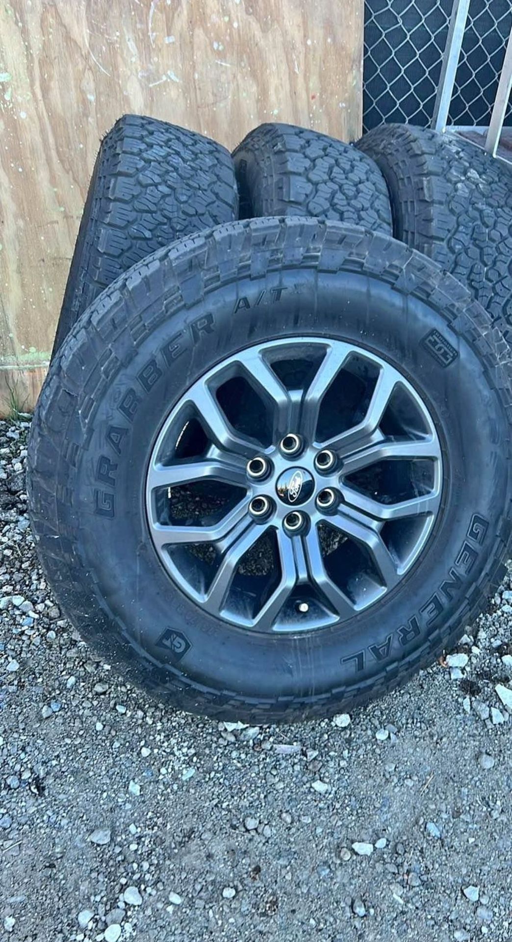 Ford F150 Tremor wheels and tires