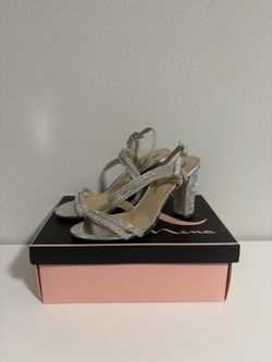 Nina Sabetha Heels — Size 8.5M (Silver Metallic)