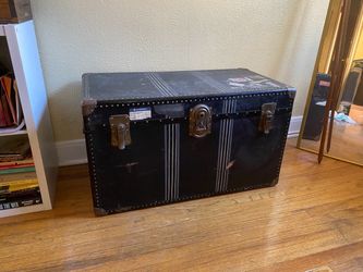 Large Flat Top Steamer Trunk