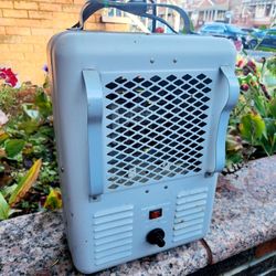 Patton Titan Portable Space Heater T761 WORKS GREAT! for Sale in Brooklyn,  NY - OfferUp