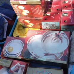 Vintage Christmas Dishes
