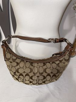 COACH* Coach Small Canvas Hobo Style Shoulder Bag Purse for Sale in Tucson,  AZ - OfferUp