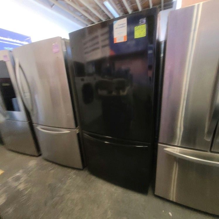 Refrigerator Fridge Kenmore Freezer on Bottom DELIVERY AVAILABLE!