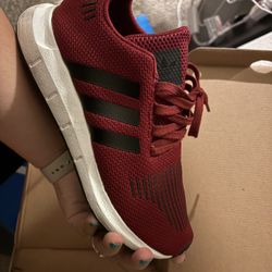 Adidas Big Kids 6.5y Swift Run