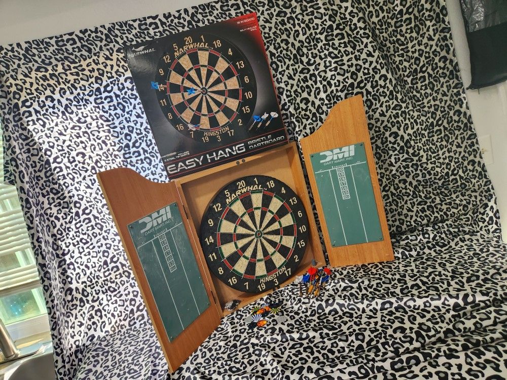 Dart Board Complete Set