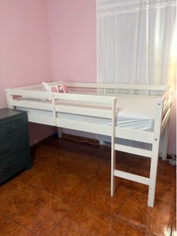Bunk bed twin with mattress