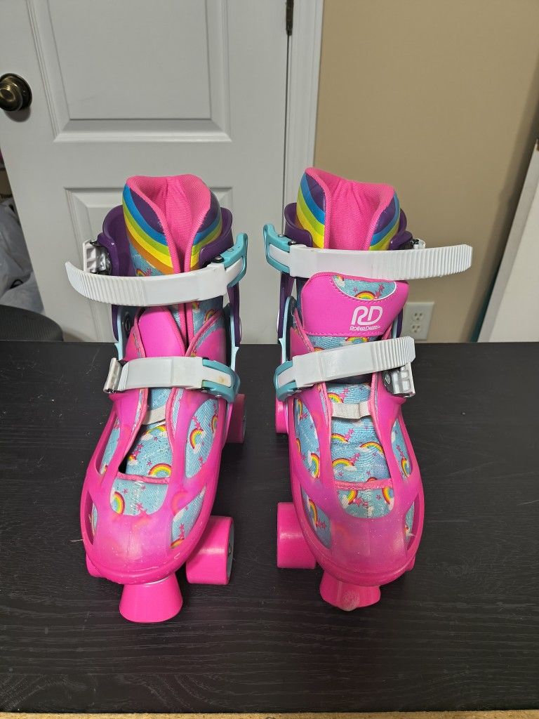 Roller Derby Girls Skates With Unicorn Pattern Pink Size 3 To 6 Excellent Condition