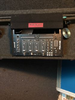 Gemini console with box