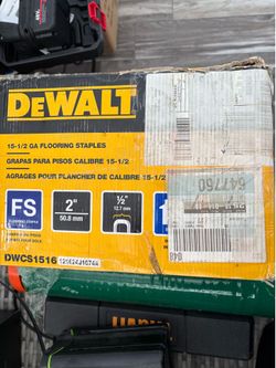 Dewalt 15-1/2 gauge, 2-inch flooring staples with a 1/2-inch crown