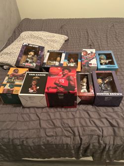 Bobble heads