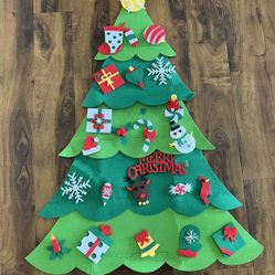 Felt Christmas Tree for Kids with detachable ornaments