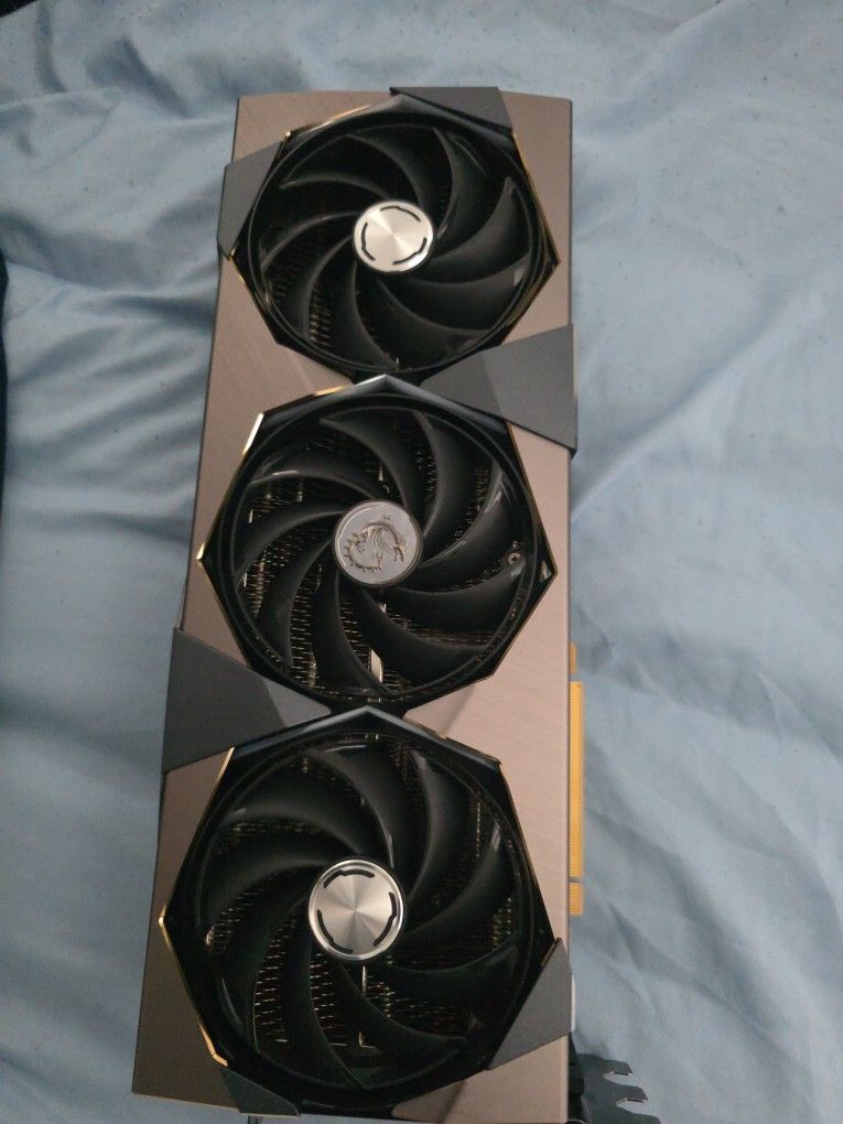 Targeta Gráfica 4080 Ti Super