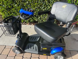 Buzz around XL travel scooter