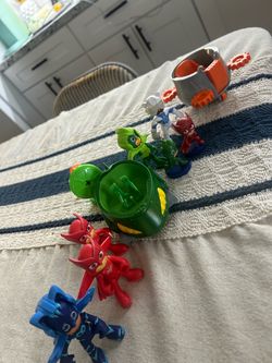 PJ Masks Figure Set with Vehicles