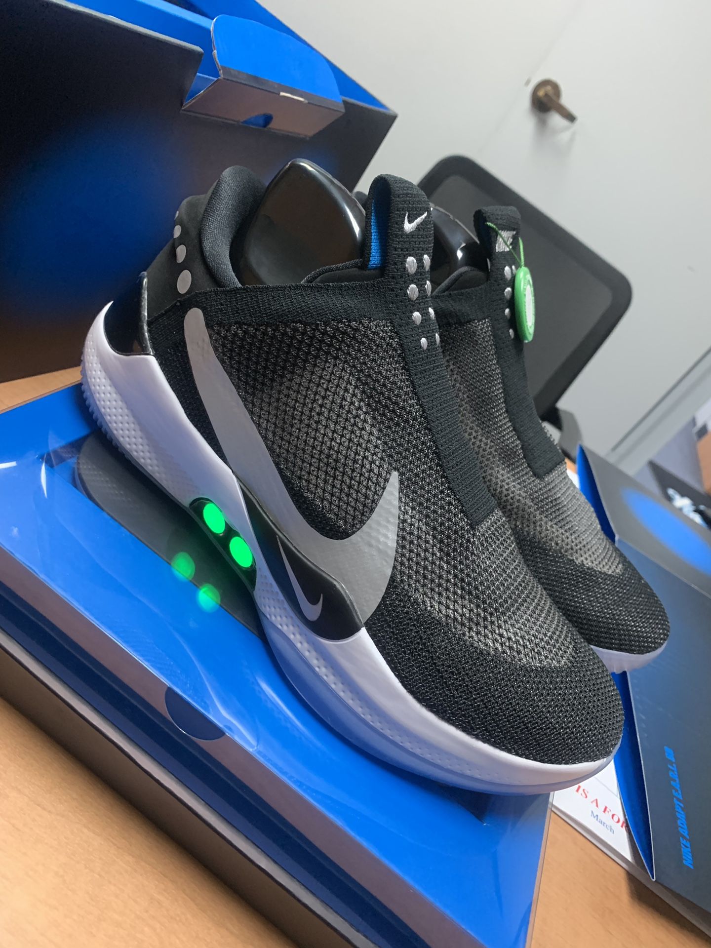Nike adapt