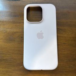 Apple Blush Pink iPhone 14 MagSafe case