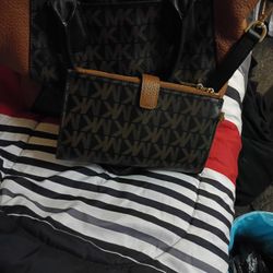 Michael Kors Purse And Matching Wallet 