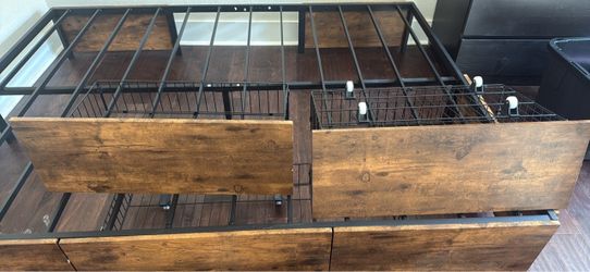 Queen bed need gone asap asap