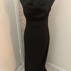 Beautiful Black Dress- TURN HEADS 
