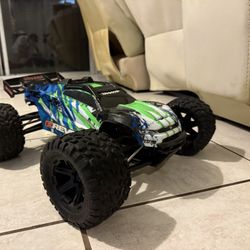 Traxxas E-revo 2  