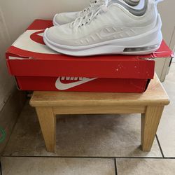 WomensNike Air Max Axis Shoes