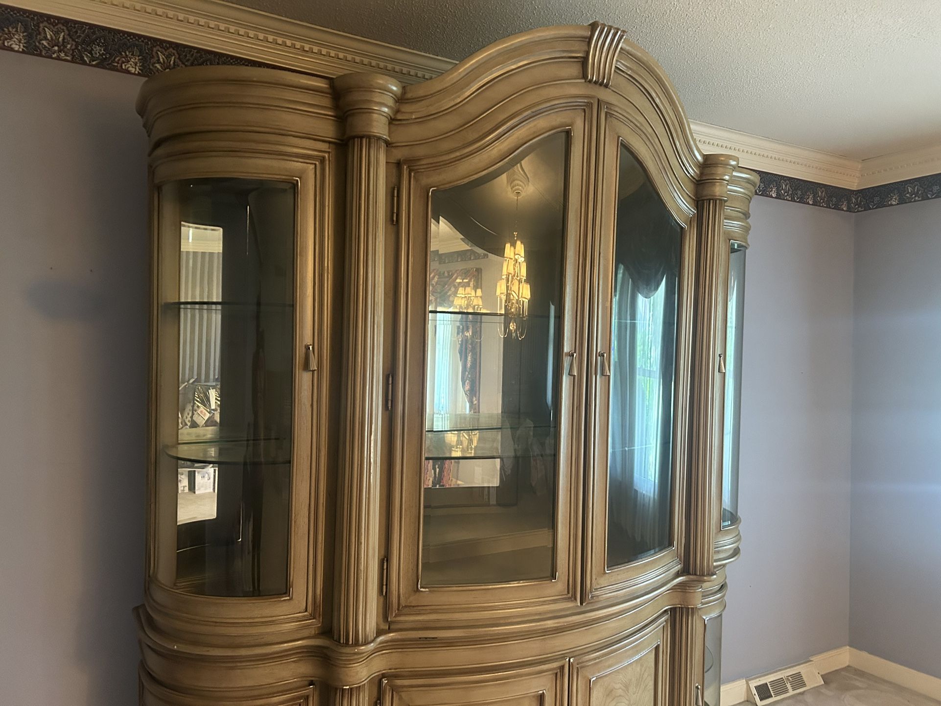 150 (2pieces) china Cabinet