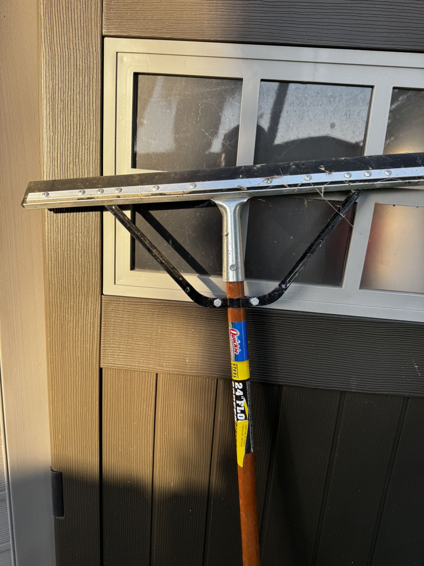 24” Floor Squeegee HEAVY DUTY STEEL & WOOD CONSTRUCTION