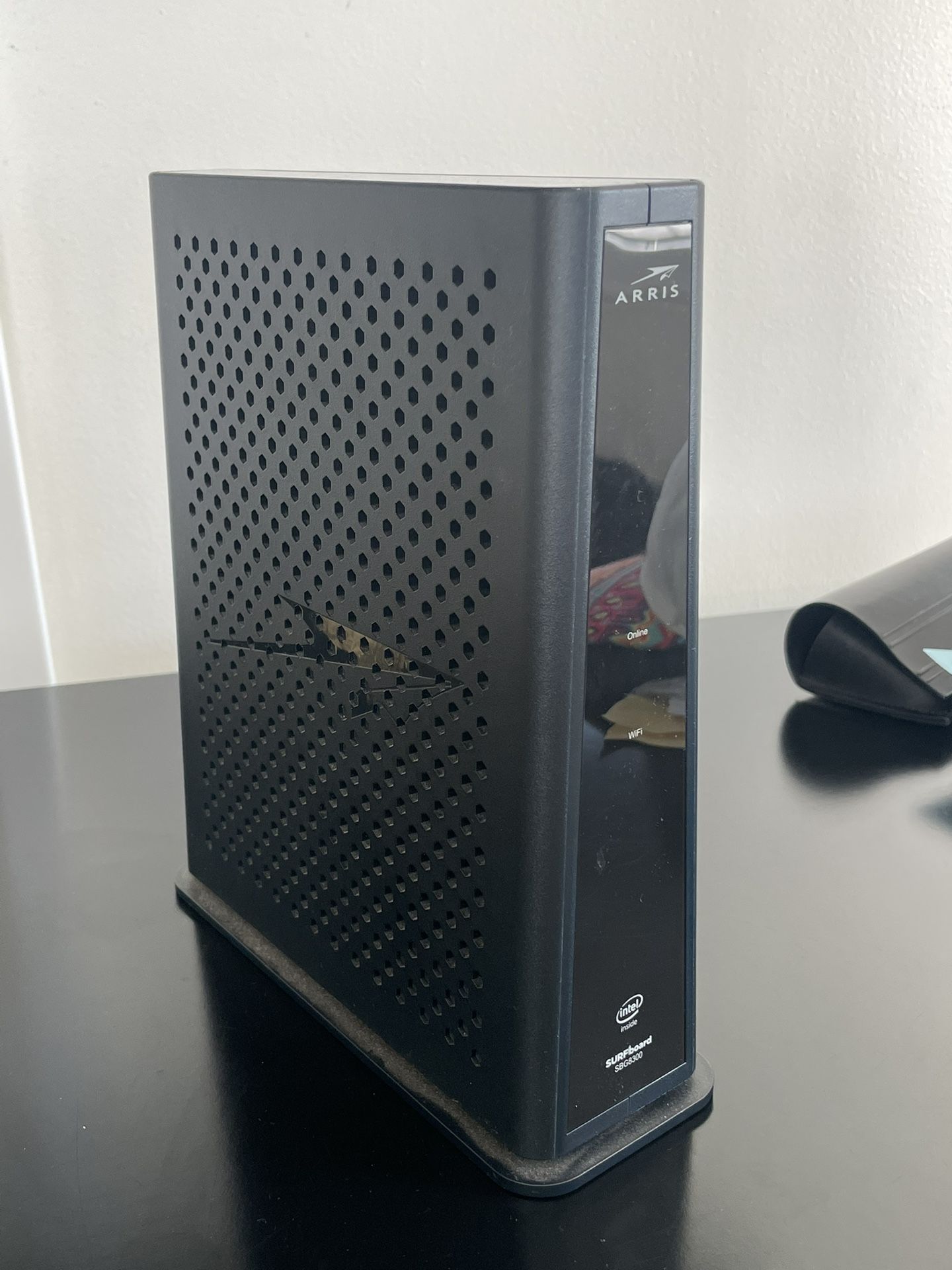 Arris Modem Router Combo SBG8300