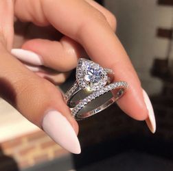New 18 k white gold engagement ring wedding ring set