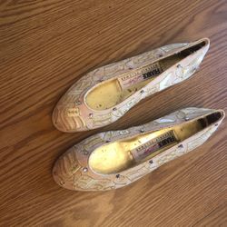 Neutral And Casual Frankie And Baby Flats - Size 7
