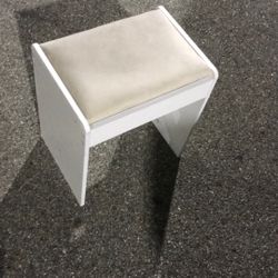 1.2 Ft X 1 Ft Wood Bench To Tie Shoes