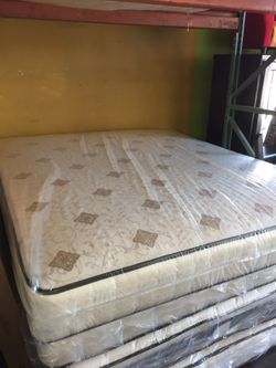 Queen mattress and box $180