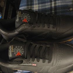 Rebok Classics Men's Size 9