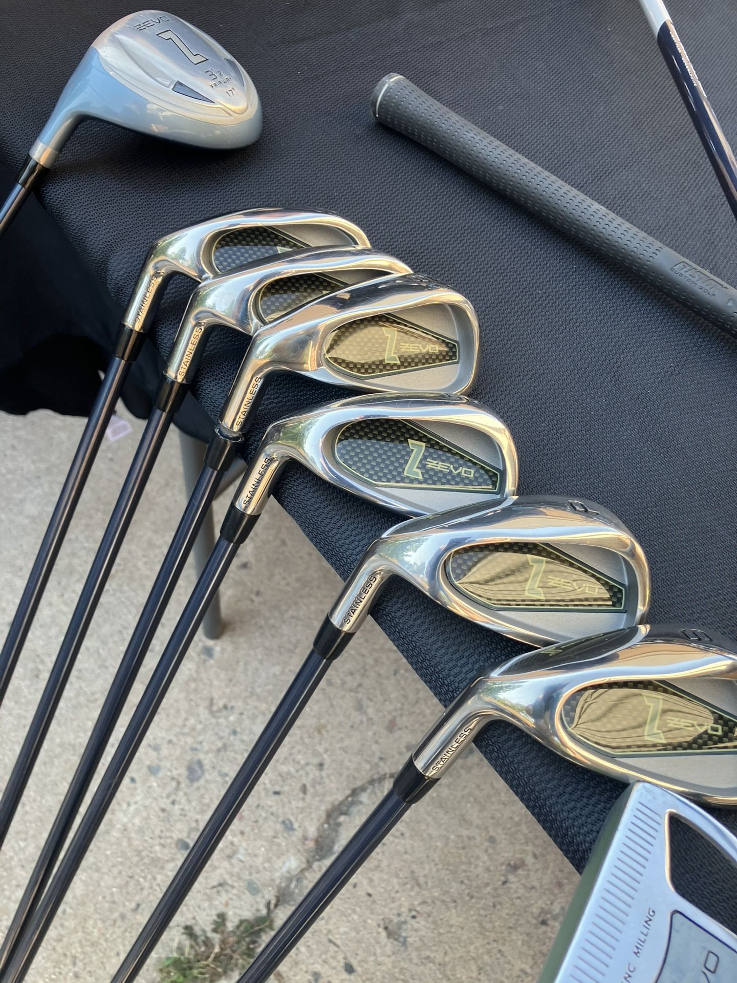 Left Handed Golf Set