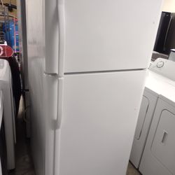 REFRIGERATOR KENMORE
