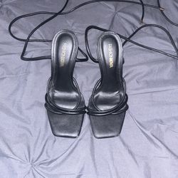 Black Strappy Heels Size 6