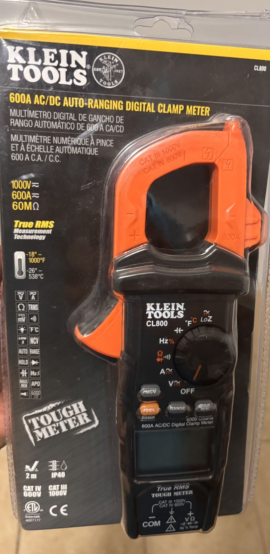 Klein Tools CL800 600A AC/DC Auto-Ranging Digital Clamp Meter.