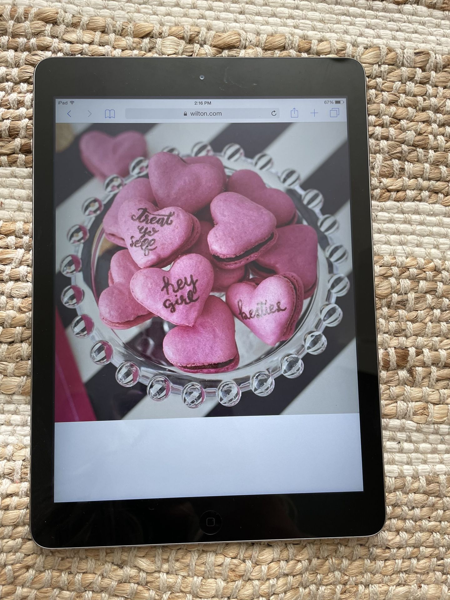 iPad Unlocked Ready To Go! 