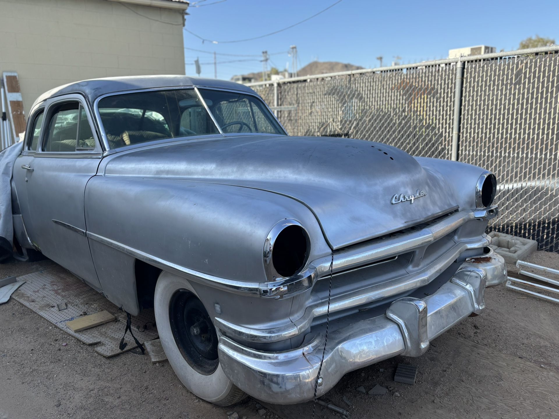 1953 two door chrysler winsdoor