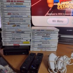 Wii (2nd Gen) (Black Wii) Bundle