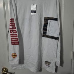 Houston Rockets Large Mitchell and Ness longsleeve shirt 
