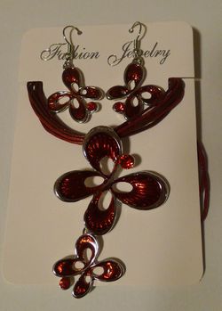 * Red butterfly earrings & necklace set