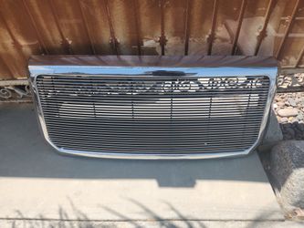GMC Sierra 2500 Grill