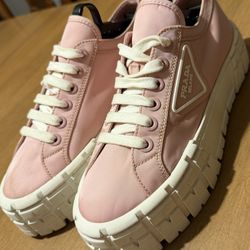 Prada Re-Nylon Gabardine Double Wheel (Read ad before messaging) 