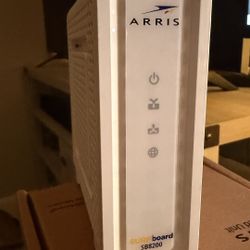 Arris SURF Board SB8200 modem