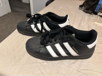 Adidas superstar size 11
