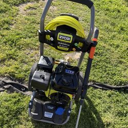 3300 PSI 2.4 GPM Cold Water Gas Pressure Washer with 212cc Engine by RYOBI