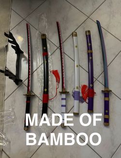 NEW 30in ANIME COSPLAY RORONOA ZORO BAMBOO SWORDS (SET OF 3 with Stand)